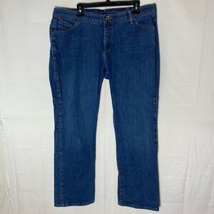 Wrangler Q Baby Med Wash Mid Rise Straight Leg Jeans 17/18